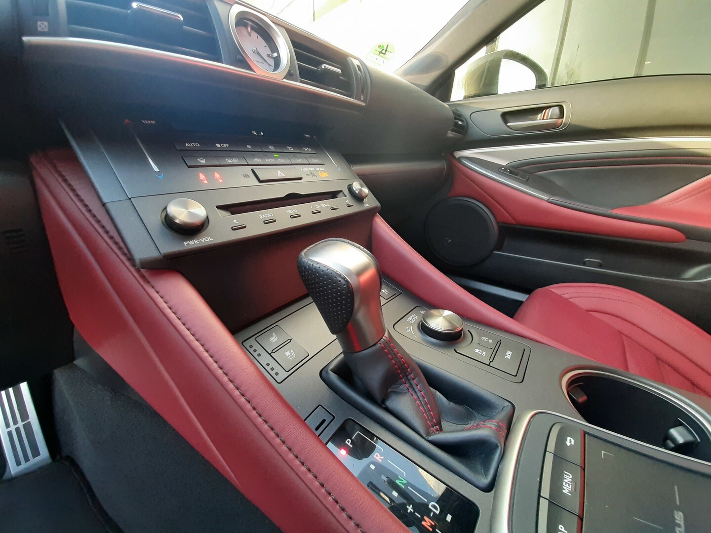 Lexus RC
