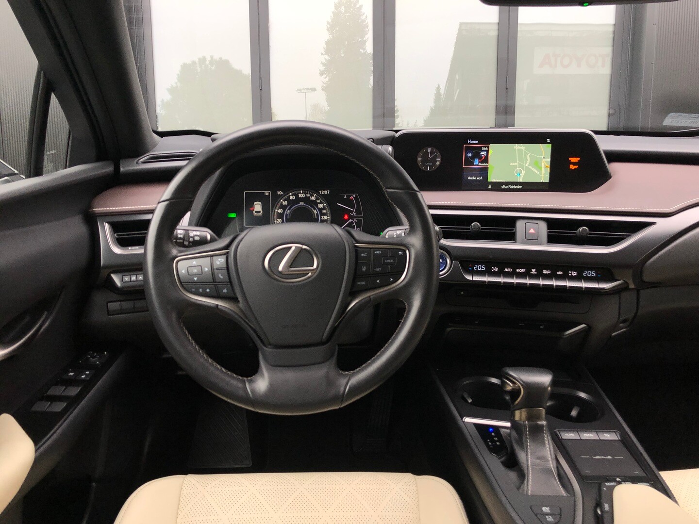 Lexus UX