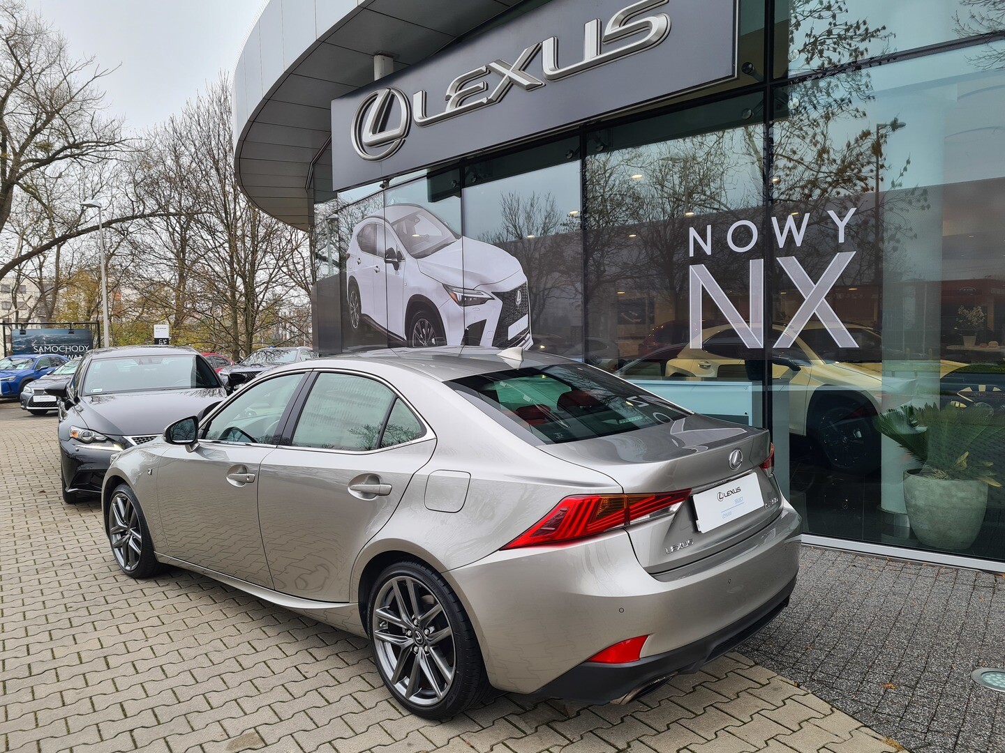 Lexus IS