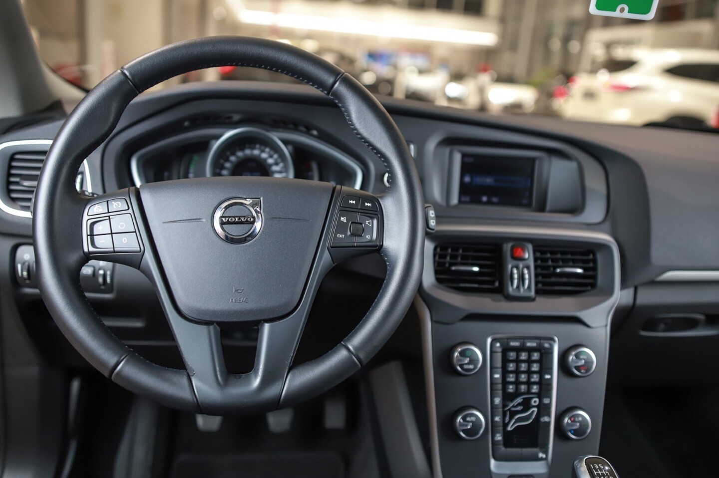 Volvo V40