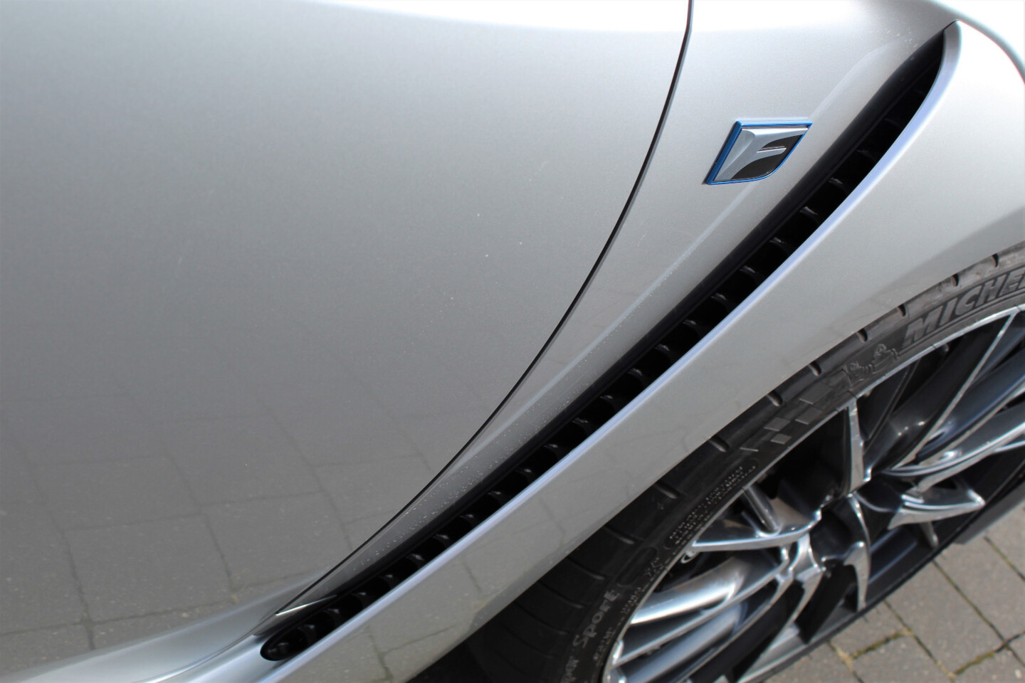 Lexus RC