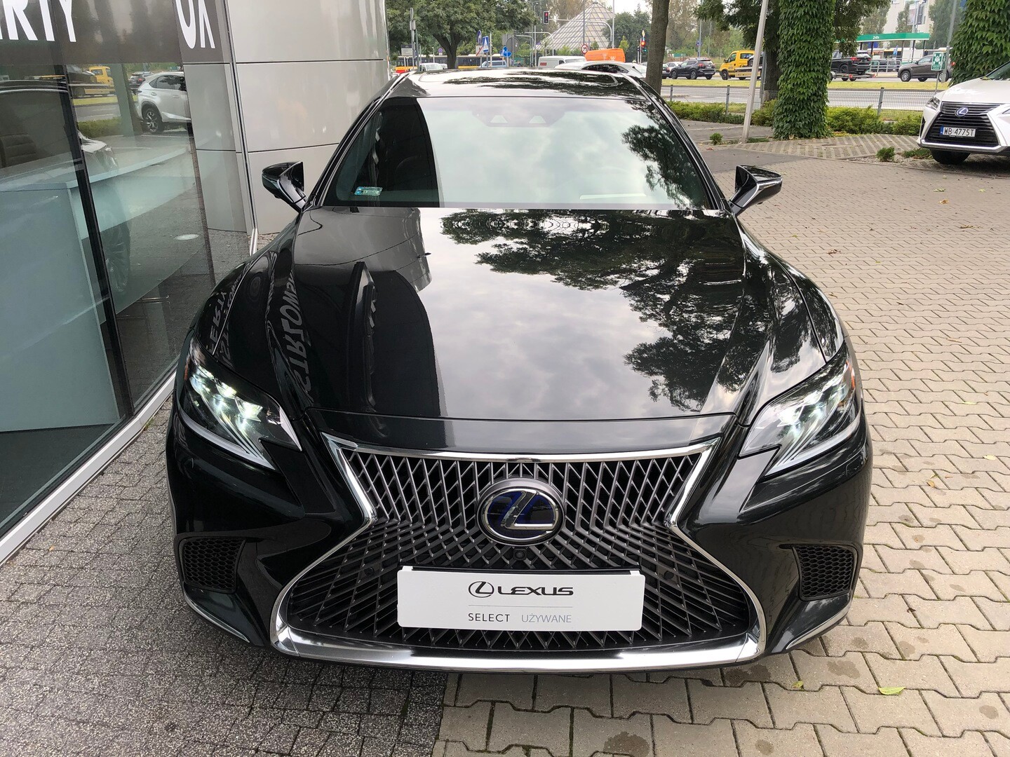 Lexus LS